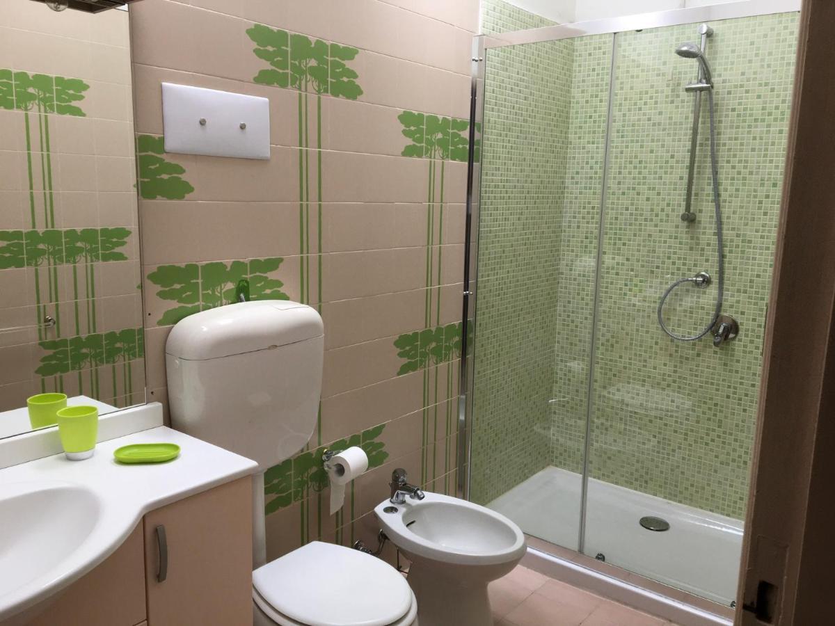 טוסקולנו מדרנו Casa Vacanze Gabbianella Villa Con Giardino Lungolago Maderno מראה חיצוני תמונה
