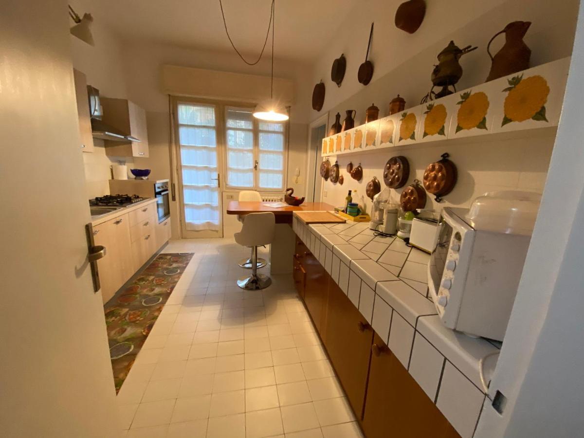 טוסקולנו מדרנו Casa Vacanze Gabbianella Villa Con Giardino Lungolago Maderno מראה חיצוני תמונה