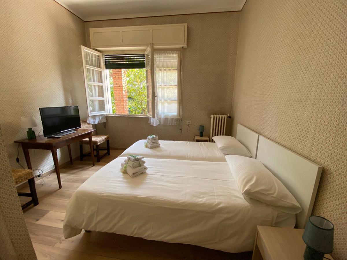טוסקולנו מדרנו Casa Vacanze Gabbianella Villa Con Giardino Lungolago Maderno מראה חיצוני תמונה